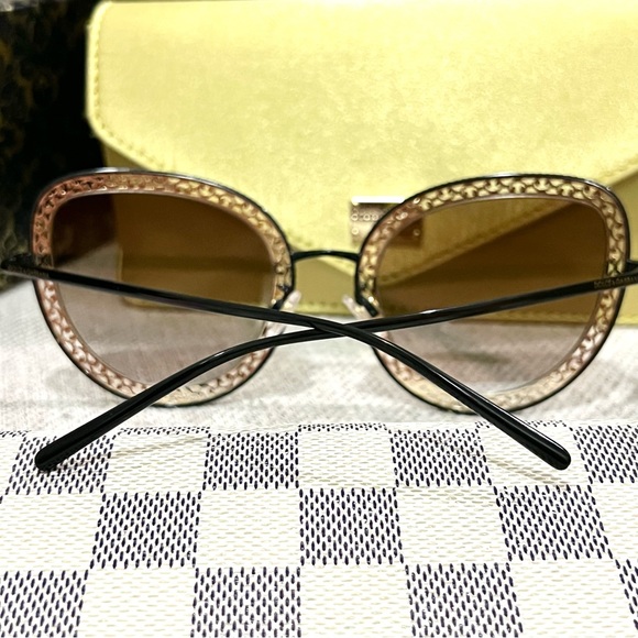 Dolce & Gabbana Women’s DG2226 Sunglasses - Picture 7 of 11